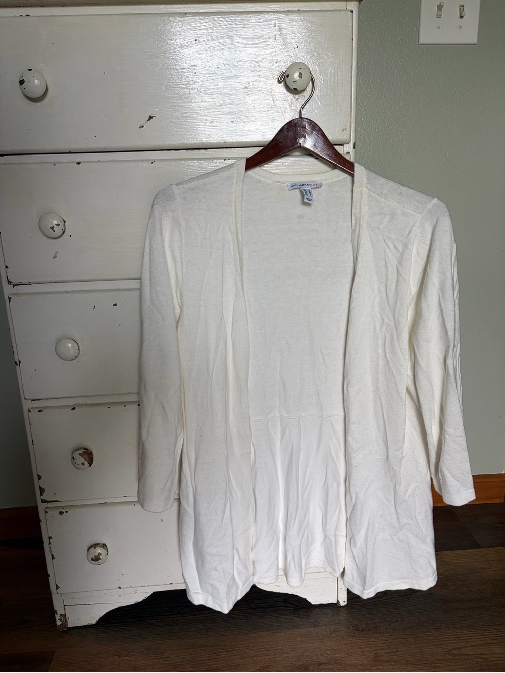 Isaac Mizrahi White Open-Front Lightweight Cardigan